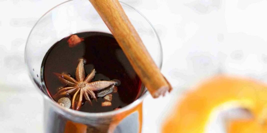 Doğal yağ yakıcı su tarifi! Zayıflamak hiç bu kadar kolay olmadı: Suya bir tutam eklemek yetiyor! 4